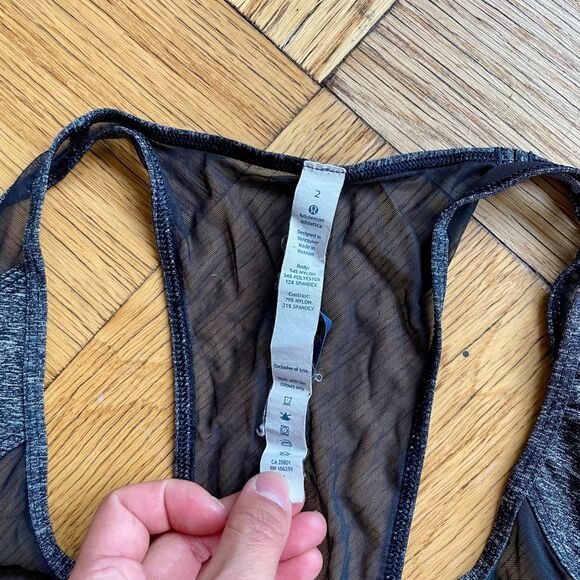 Lululemon If You’re Lucky Tank Size 2 EUC Heathered Black/Black - Picture 4 of 5